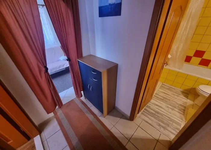 Signet Nv - For 2-3 Persons With Balcony